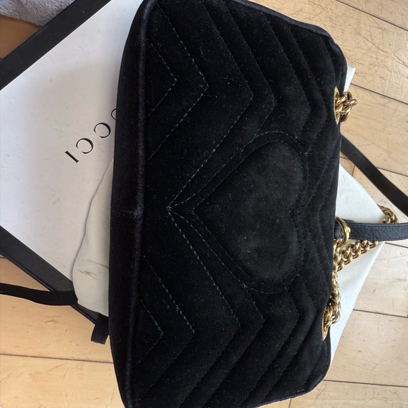 Velvet Matelasse Mini GG Marmont Shoulder Bag - Picture 6 of 7